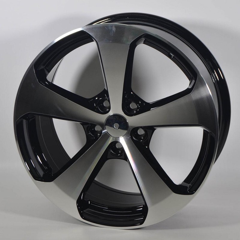 STUTGART VW126 8X18 5X112 ET45 66.6 PULIDA NEGRA