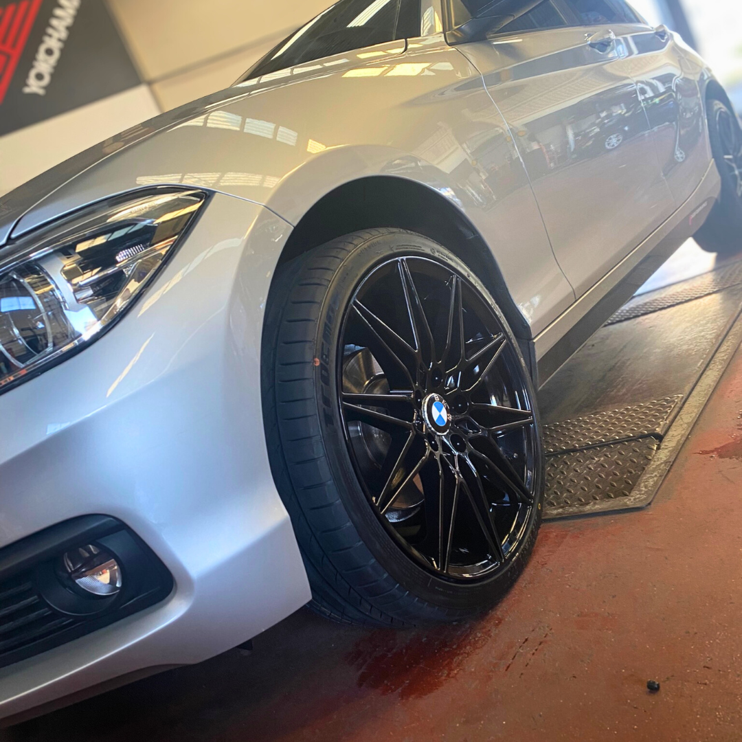 BMW Serie 1 con llantas Avus AC-MB5 - foto 1